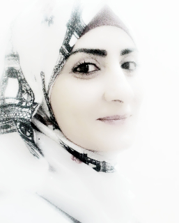 ما بين الوهم والحقيقة تتارجح احلامنا في كتاب